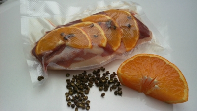 Entenbrust, Sous Vide gegart, mit Sauerkirschsauce