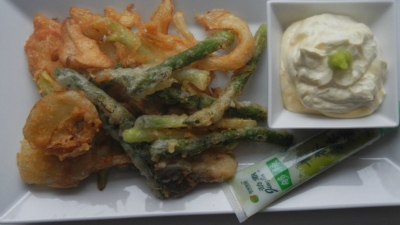 Gemüse-Tempura mit Wasabi-Mayonnaise