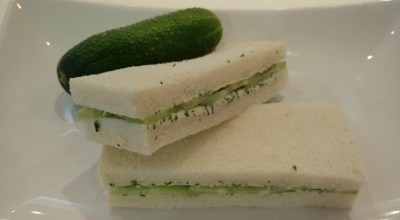 Gurkensandwich