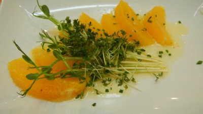 Orangensalat mit Kresse zur Galantine vom Stubenküken