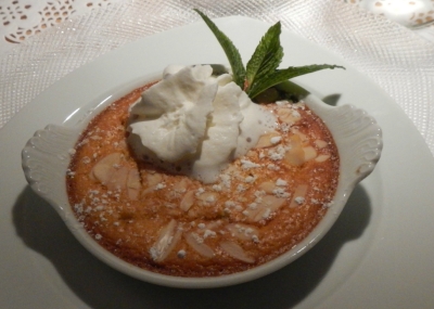 Rhabarber-Clafoutis mit frischem Thymian