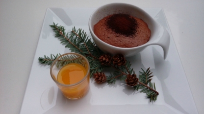 Schoko-Soufflé mit Orangen-Passionsfrucht-Sauce